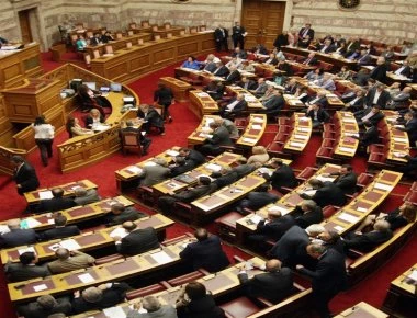 Έκτακτη συνεδρίαση της Διάσκεψης των Προέδρων τη Δευτέρα στη Βουλή για την υπόθεση Novartis